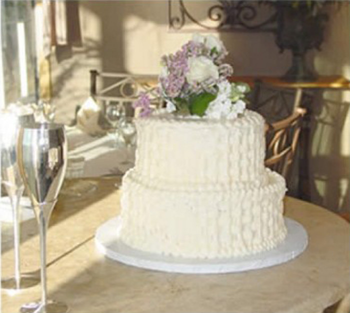 Lake Tahoe Wedding Cakes
 South lake tahoe wedding cakes idea in 2017