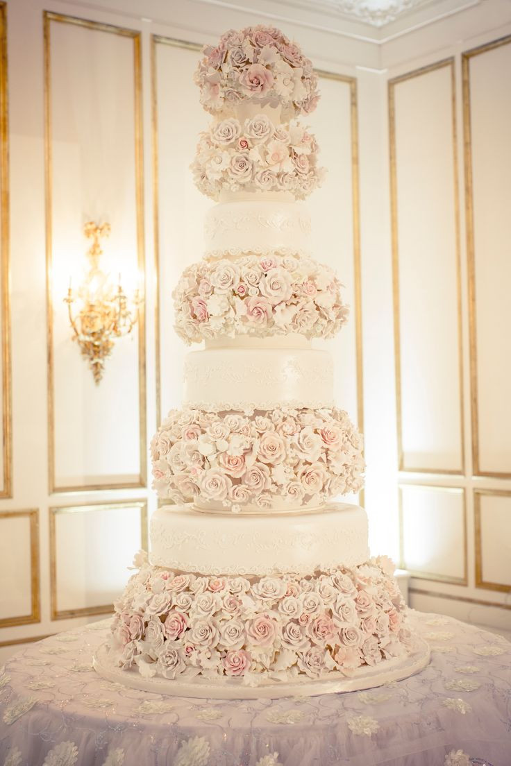 Large Wedding Cakes
 Top 13 Most Beautiful Huge Wedding Cakes