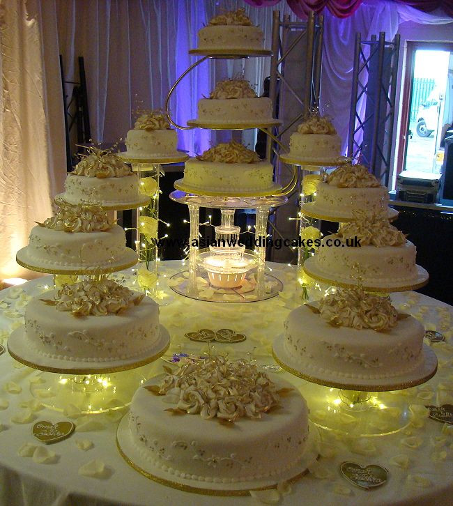 Large Wedding Cakes
 Big Wedding Cakes with Fountains