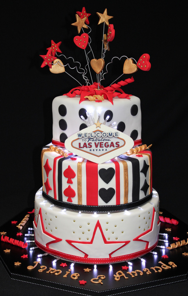Las Vegas Wedding Cakes
 Jamie and Amanda Las Vegas Wedding Cake 001