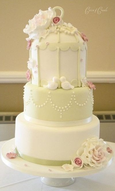 Love Birds Wedding Cakes
 Stunning Love Birds theme Wedding Cake wedding cakes