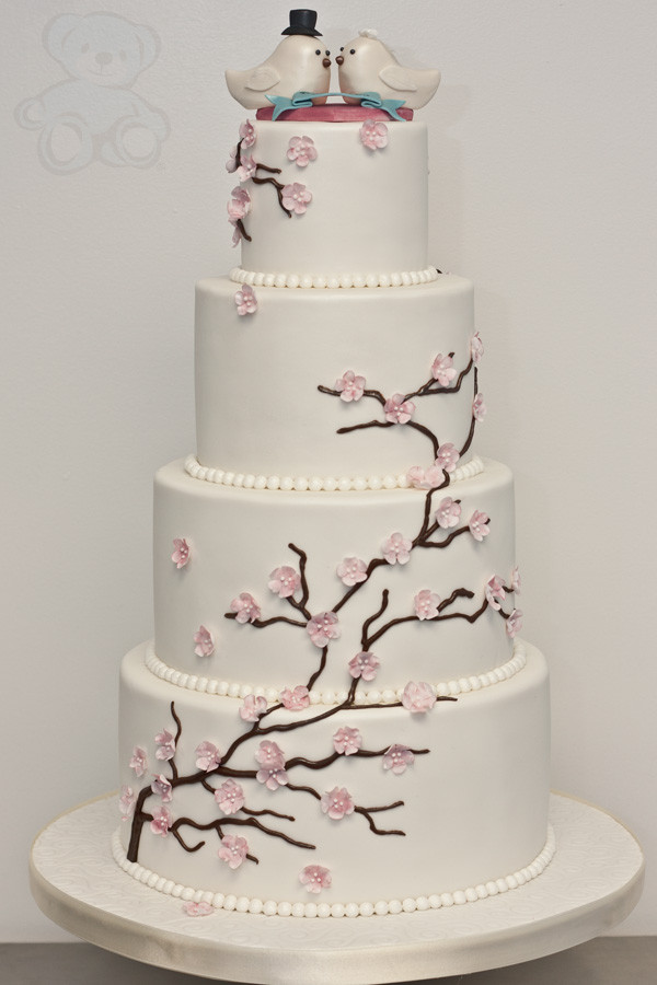 Love Birds Wedding Cakes
 Love Bird Topper Wedding Cake