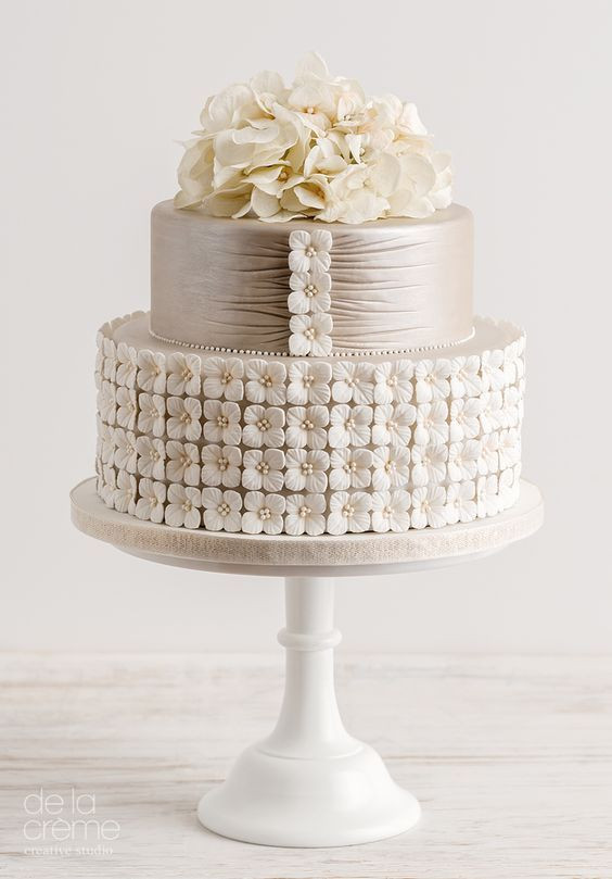 Lowes Foods Wedding Cakes
 1000 ideas about Two Tier Cake on Pinterest