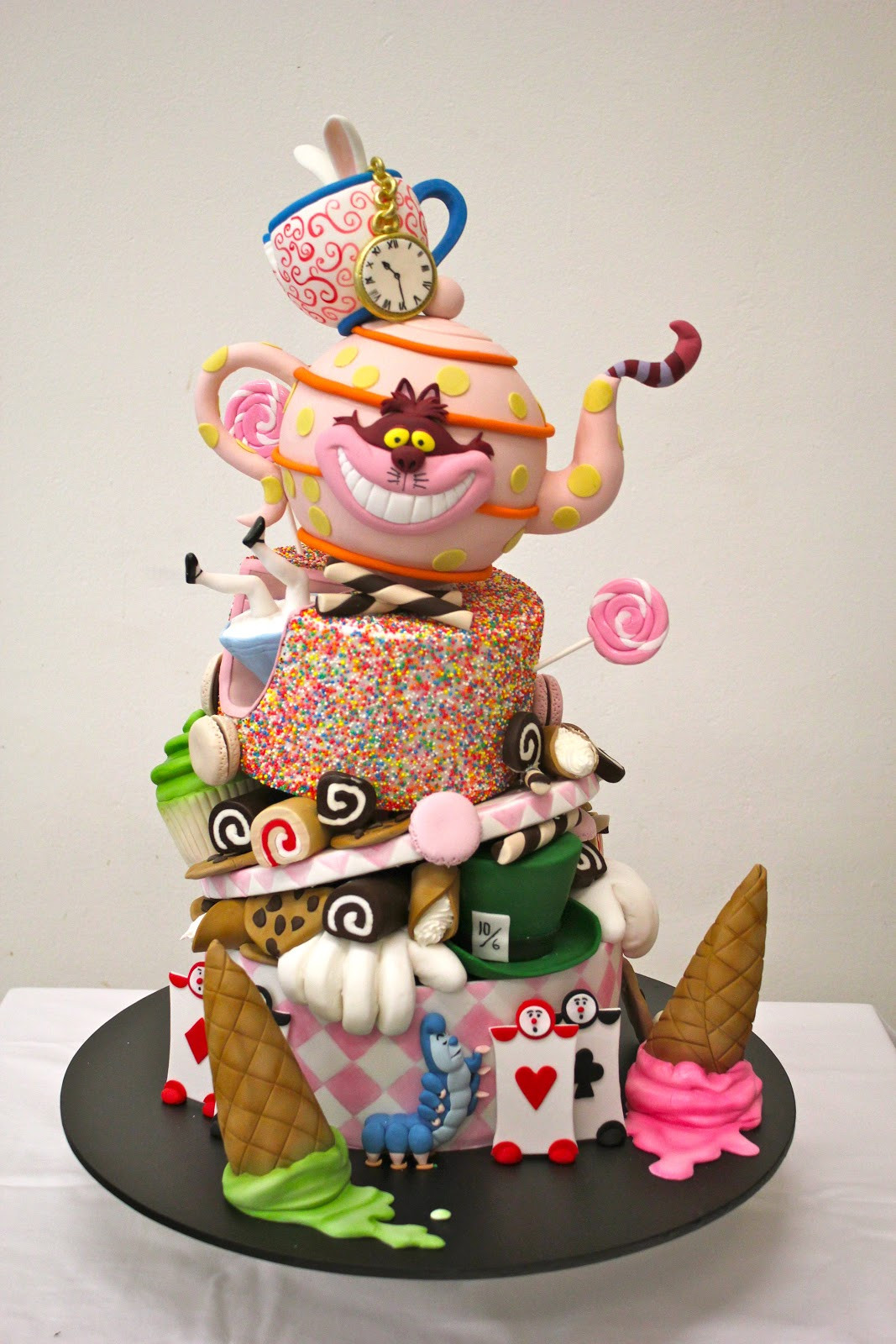 Mad Hatter Wedding Cakes
 10 Mad Hatter Themed Cakes Alice in Wonderland Mad