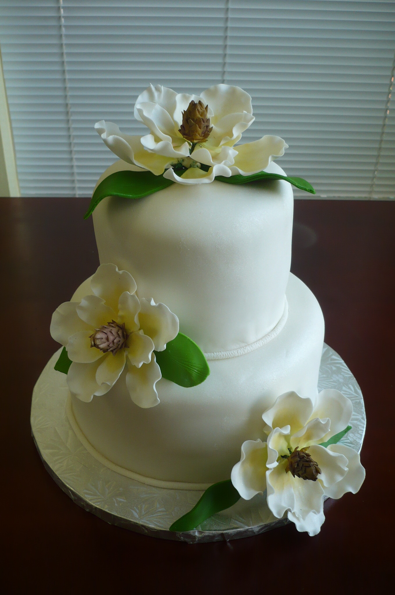Magnolia Wedding Cakes
 Magnolia Wedding Cake