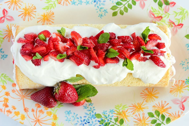 Make Ahead Summer Desserts
 Easy Strawberry Cake Roll Delicious on a Dime