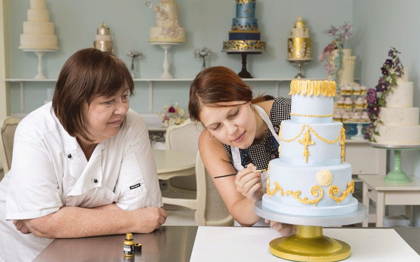 Making Wedding Cakes
 How hard is it to make a wedding cake Telegraph