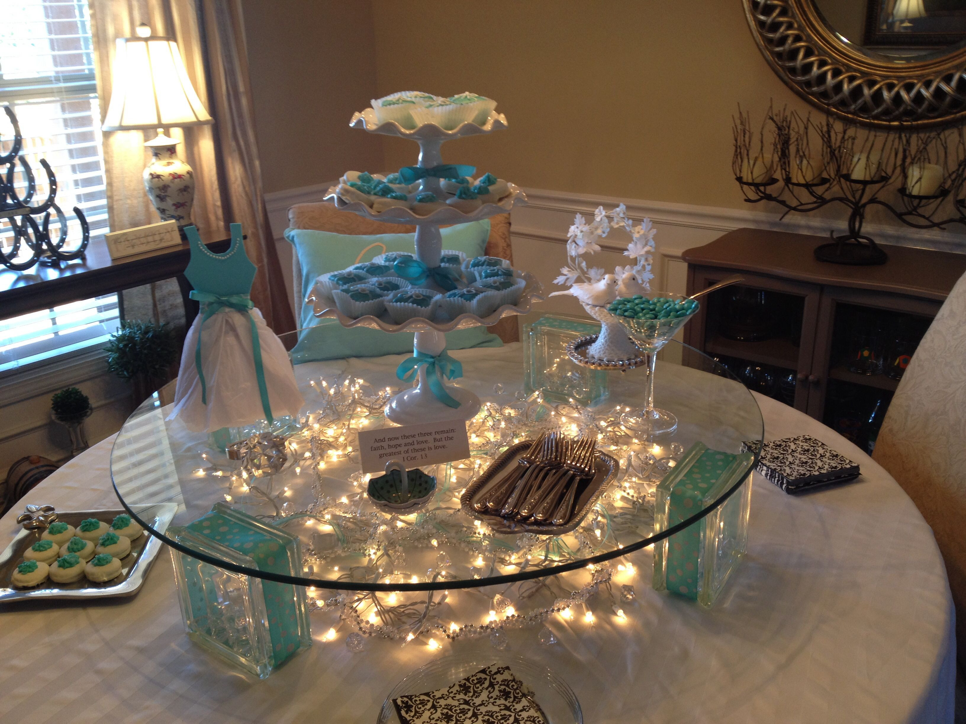 M&amp;M Wedding Cakes
 Tiffany Blue wedding shower tablescape