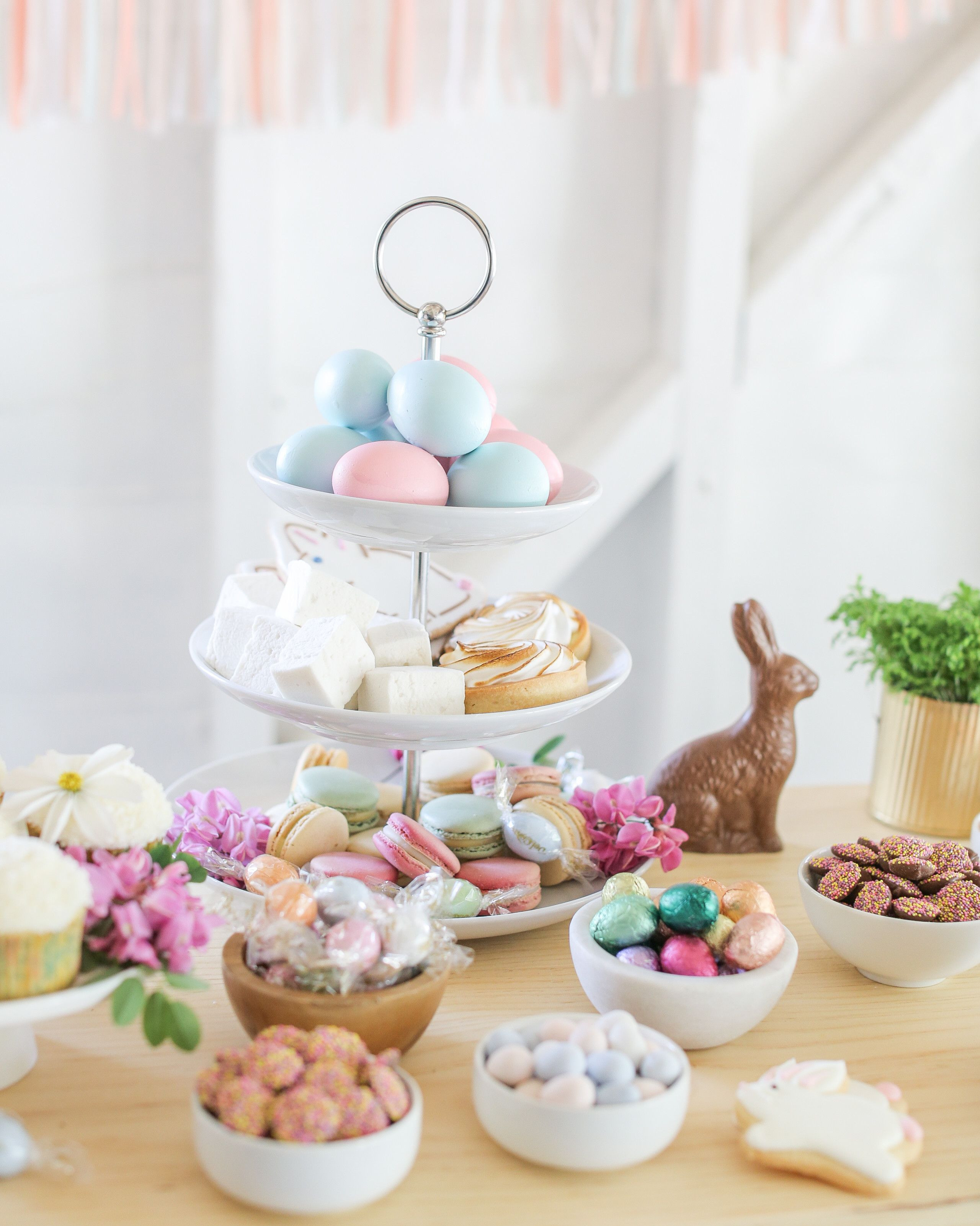 Martha Stewart Easter Desserts
 This Charming Easter Party is All About Pretty in Pastel