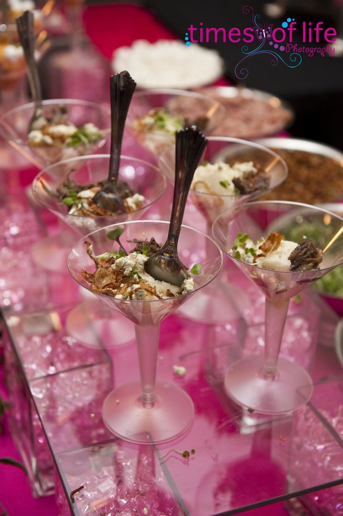 Mashed Potatoes Bar Wedding
 HEAD TO THE BAR Julie Hanan Design