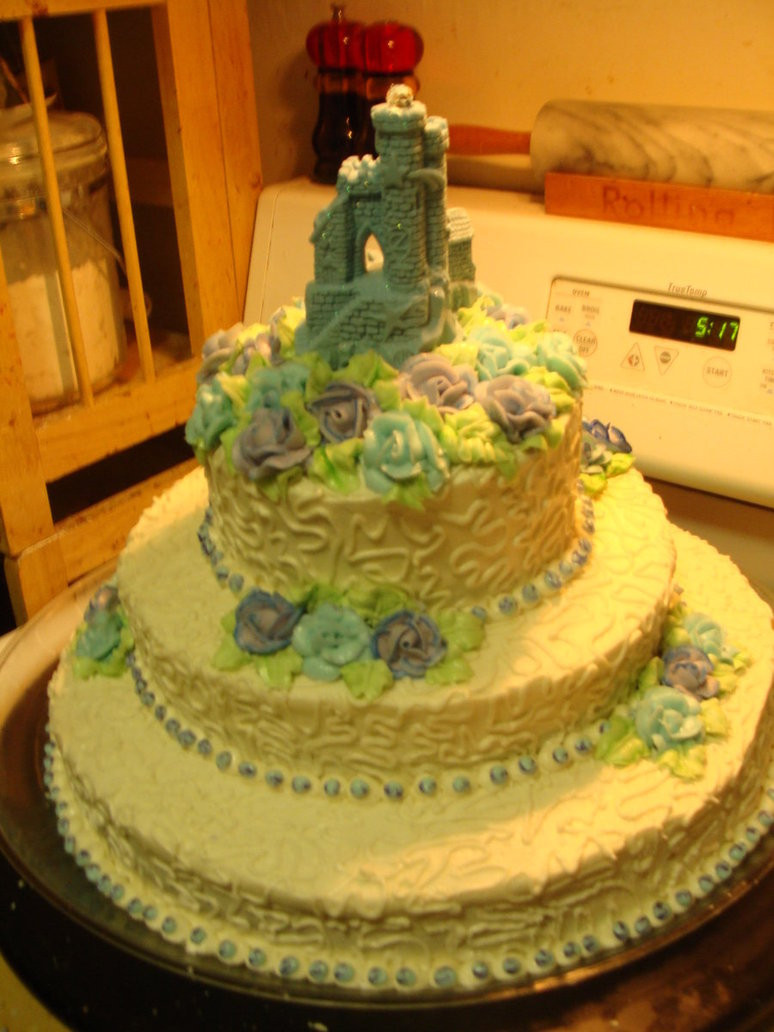 Medieval Wedding Cakes
 Me val Wedding Cake 2 by LadyCrimsonRose on DeviantArt