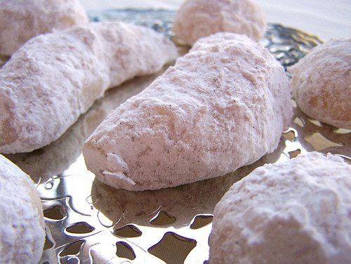 Mexican Wedding Cakes Without Nuts
 Chocolate Filled Mexican Wedding Cookies Recipe Back to