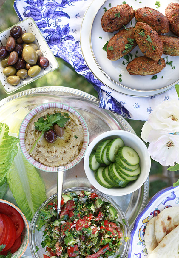 Middle Eastern Vegetarian Recipes
 A Simple Middle Eastern Dinner with An Edible Mosaic