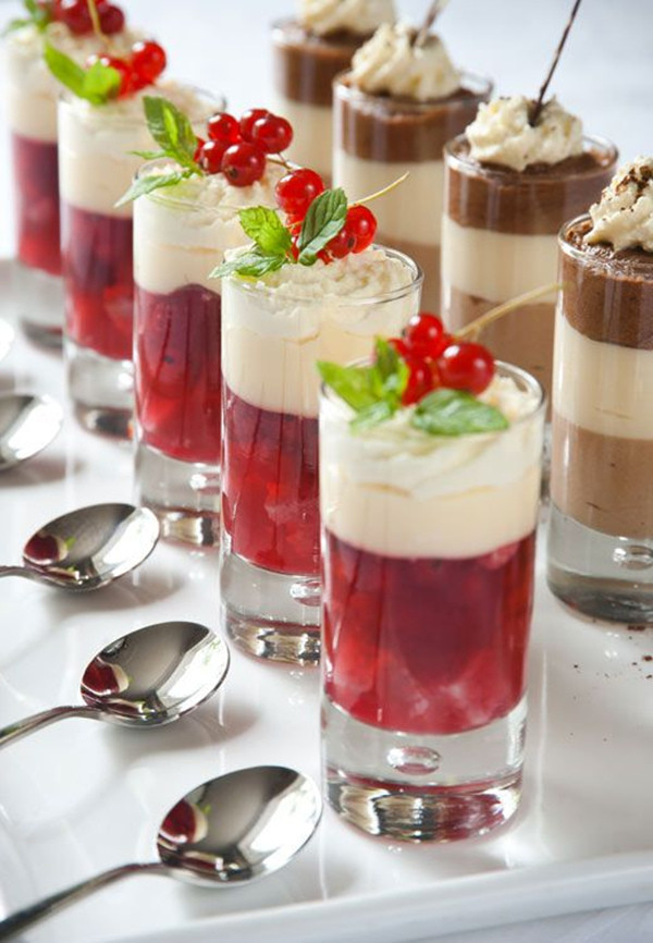 Mini Desserts For Wedding
 24 Yummy Wedding Desserts That You Can’t Miss