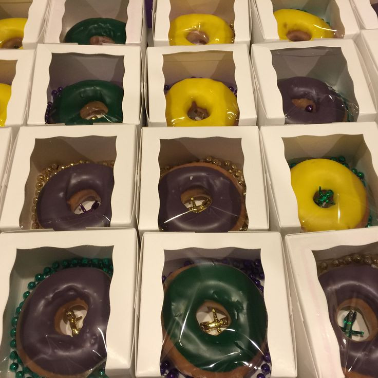 Mini King Cakes Wedding Favors
 Mini King Cake party favor Krispy Kreme made the colored