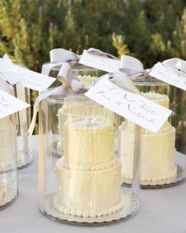 Mini King Cakes Wedding Favors
 Food & Favor Favors Weddbook