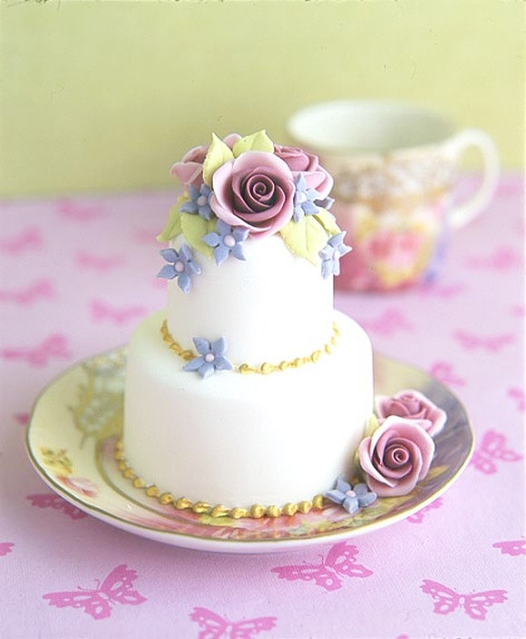 Miniature Wedding Cakes
 20 Mini Wedding Cakes Too Good To Eat Plus Tutorials