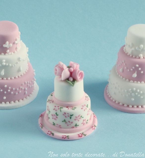 Miniature Wedding Cakes
 20 Mini Wedding Cakes Too Good To Eat Plus Tutorials