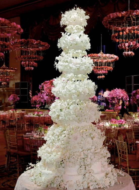 Most Expensive Wedding Cakes
 Top 10 World s Most Expensive Celebrity Wedding Cakes