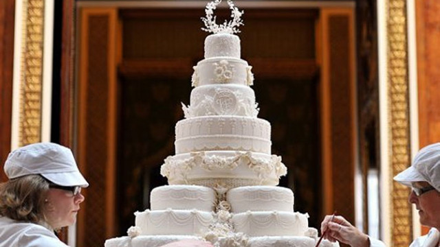 Most Extravagant Wedding Cakes
 Most expensive wedding cake idea in 2017