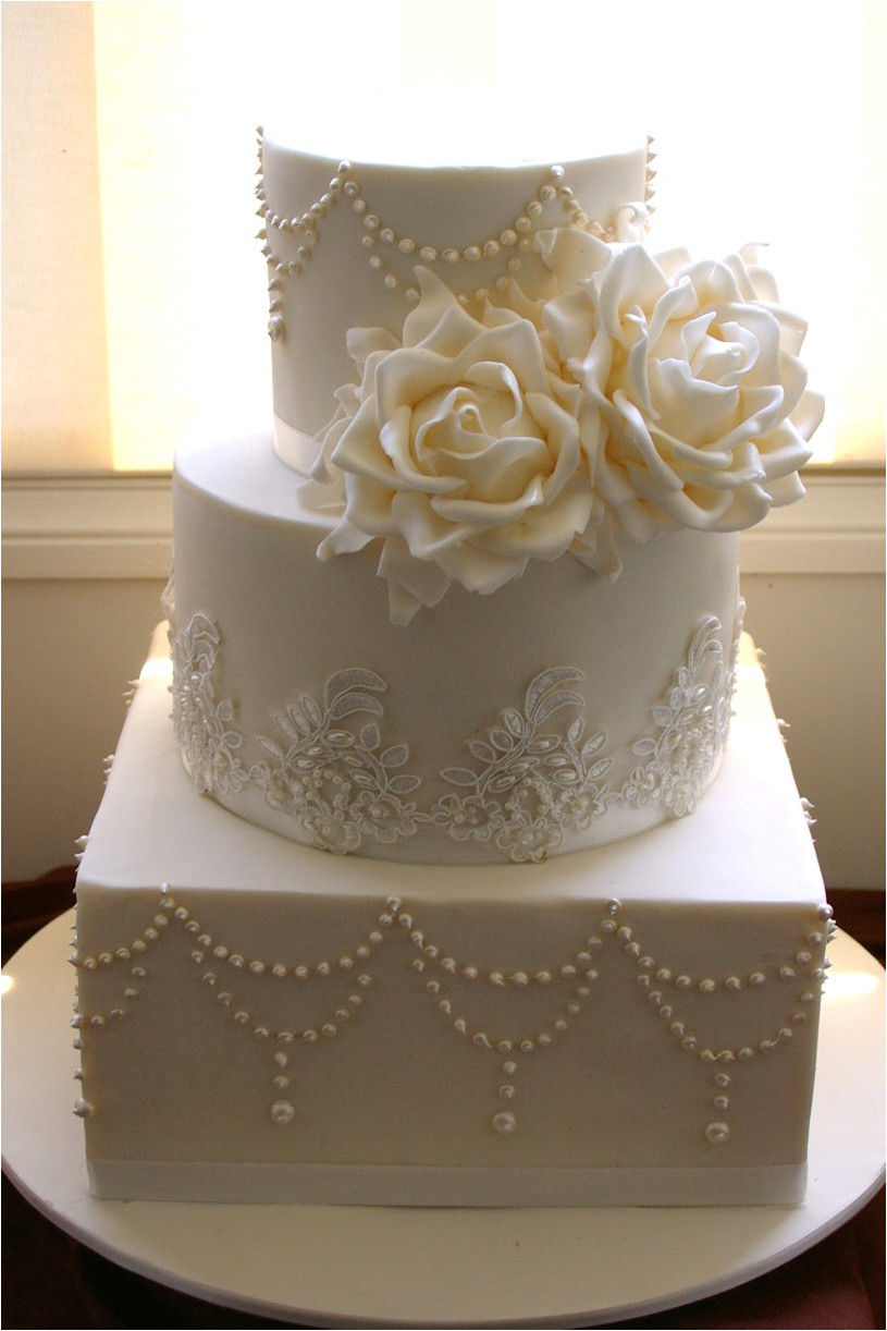 Most Popular Wedding Cakes
 Most Popular Wedding Cake Designs Polka Dot Bride