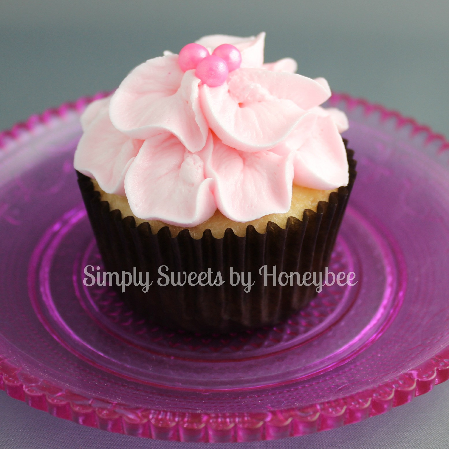 Mothers Day Cupcakes
 Mother s Day Cupcakes Video Tutorial