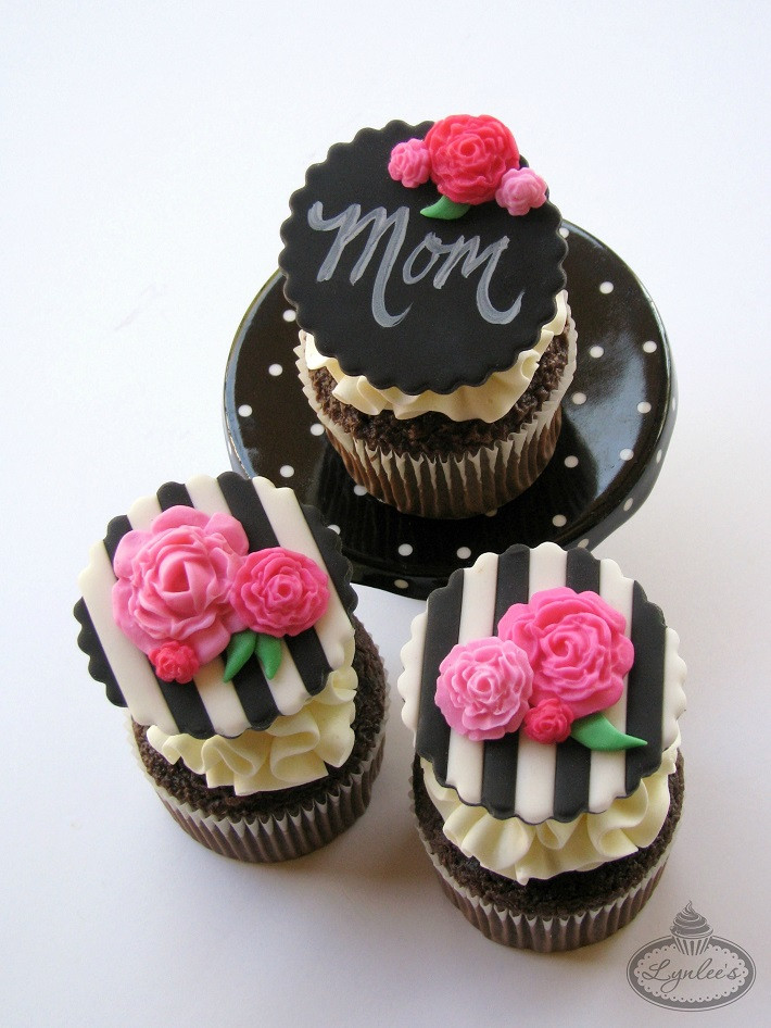 Mothers Day Cupcakes
 Quick & Easy Mother s Day Cupcakes Decorating Tutorial