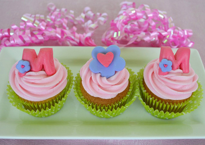 Mothers Day Cupcakes
 M O M Mother s Day Cupcakes Recipe