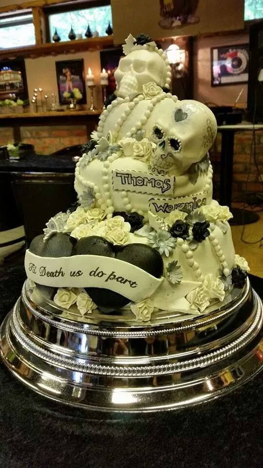 Motorcycle Wedding Cakes
 Amazing Skull Biker Wedding Cake