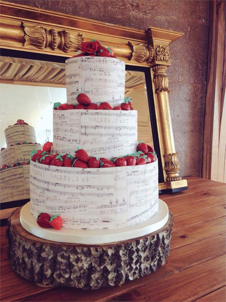 Music Themed Wedding Cakes
 23 Unusual Wedding Cakes