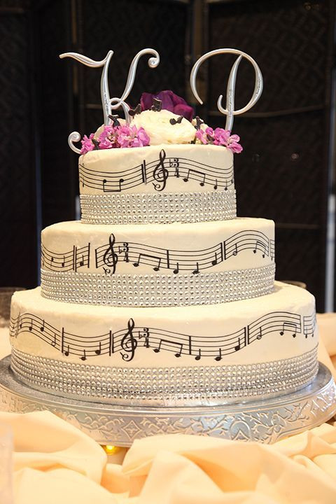 Music Themed Wedding Cakes
 72 Fun And Creative Music Lovers Wedding