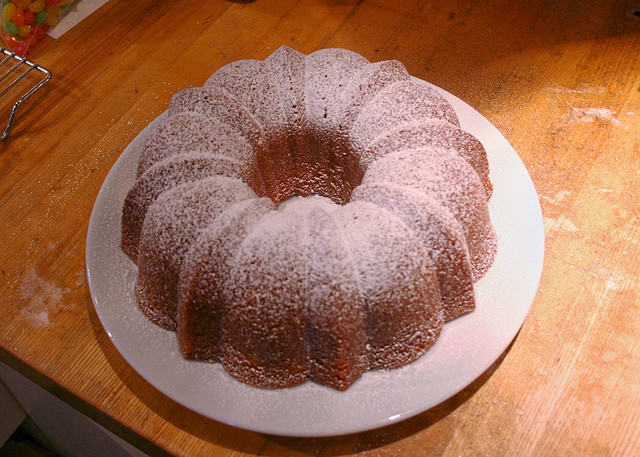 My Big Fat Greek Wedding Bundt Cake
 Bundt Cake With Hole