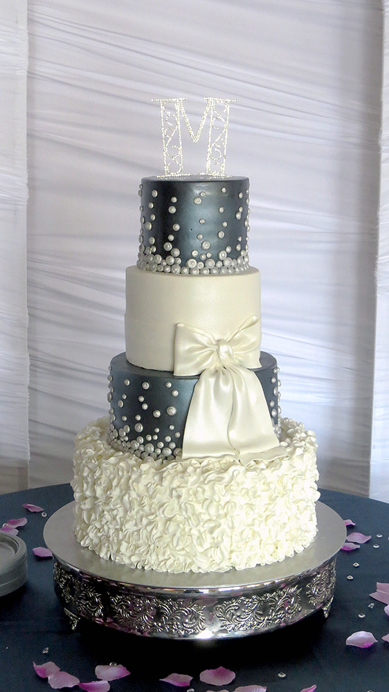 Navy Blue And Silver Wedding Cakes
 Navy blue and silver wedding cakes idea in 2017