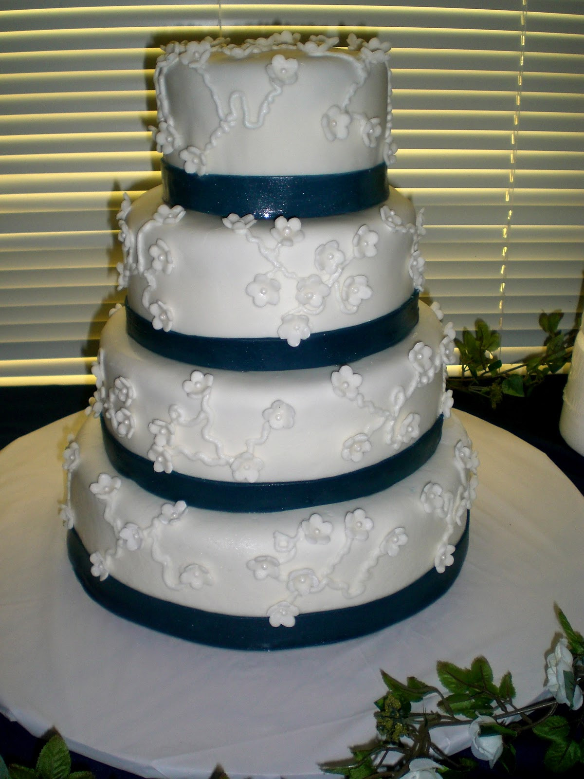 Navy Blue And White Wedding Cake
 Pin Fondant White Roses And Navy Blue Wedding Cake Flickr