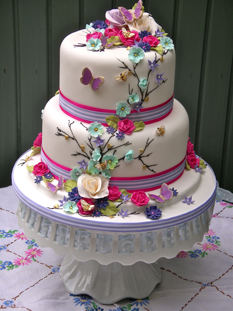 Nice Wedding Cakes
 Bright summer blooms wedding cake Lynette Horner