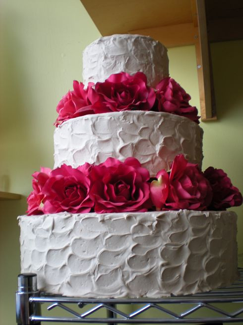 Non Fondant Wedding Cakes
 Simple Wedding Cakes Non Fondant