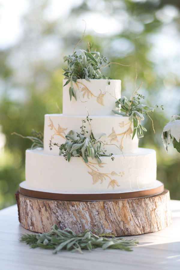 Non Traditional Wedding Cakes
 Intimate Coastal Big Sur Wedding ce Wed