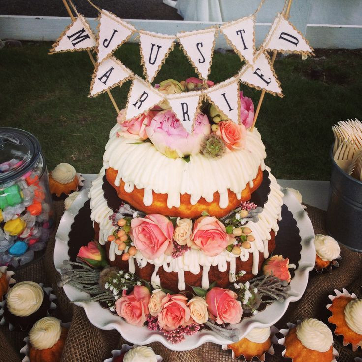 Nothing Bundt Cake Wedding Cake
 1000 images about Nothing Bundt Cakes on Pinterest