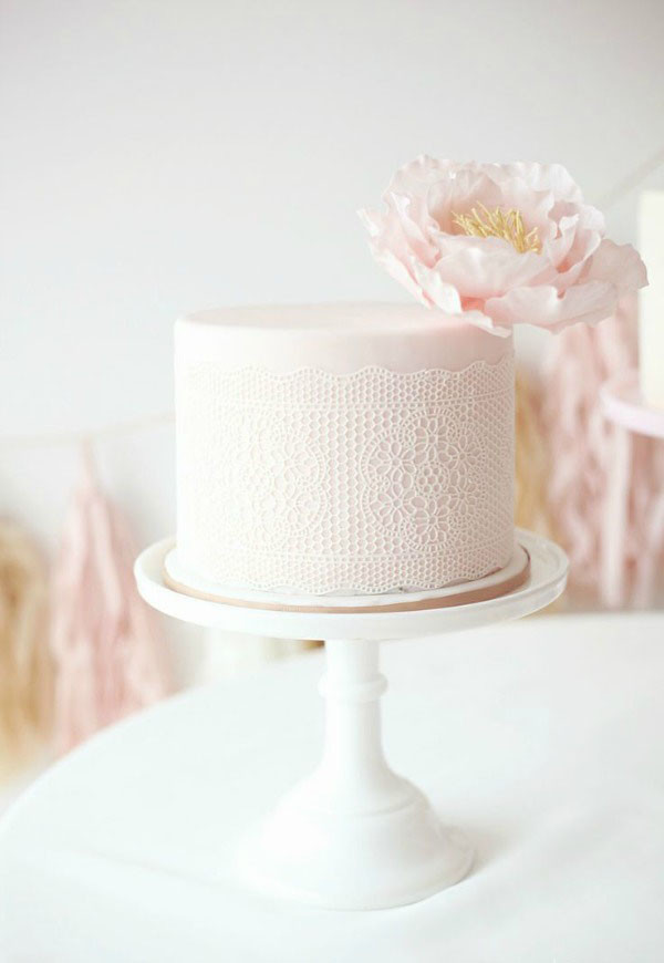 One Tier Wedding Cakes
 25 Stunning Single Tier Wedding Cakes