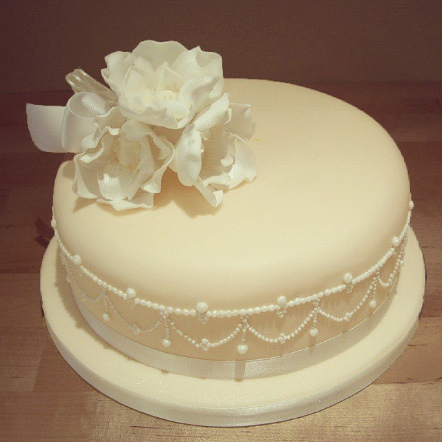 One Tier Wedding Cakes
 A Single Tier Pearly Wedding Cake Design cake thefoxyca
