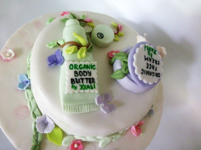 Organic Birthday Cake
 CakeSophia Natural cosmetic cake