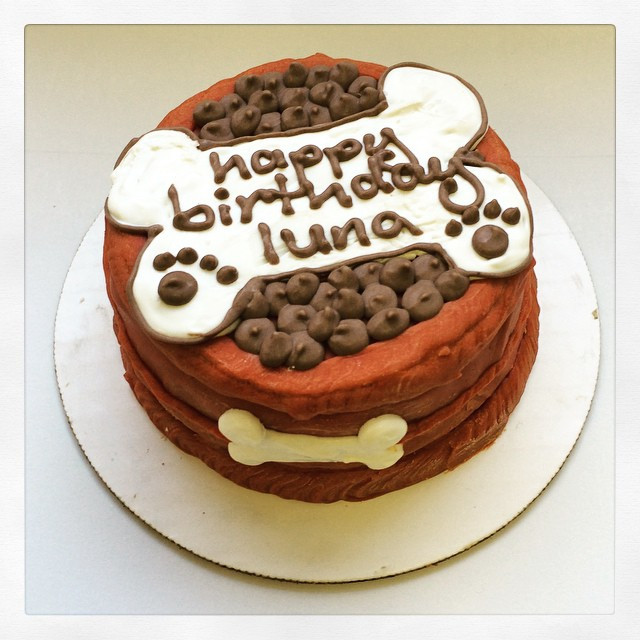 Organic Birthday Cake
 Organic Designer Birthday Cakes For Dogs