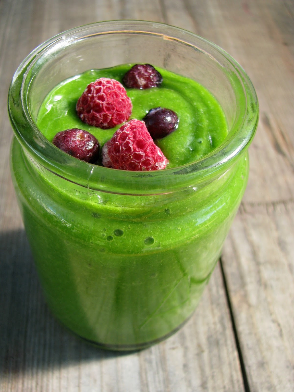 Organic Smoothie Recipes
 Raw Juice and Smoothie Recipes just in time for Summer
