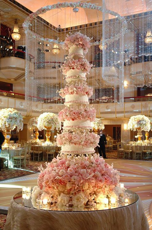 Over The Top Wedding Cakes
 10 Over the Top Wedding Cakes