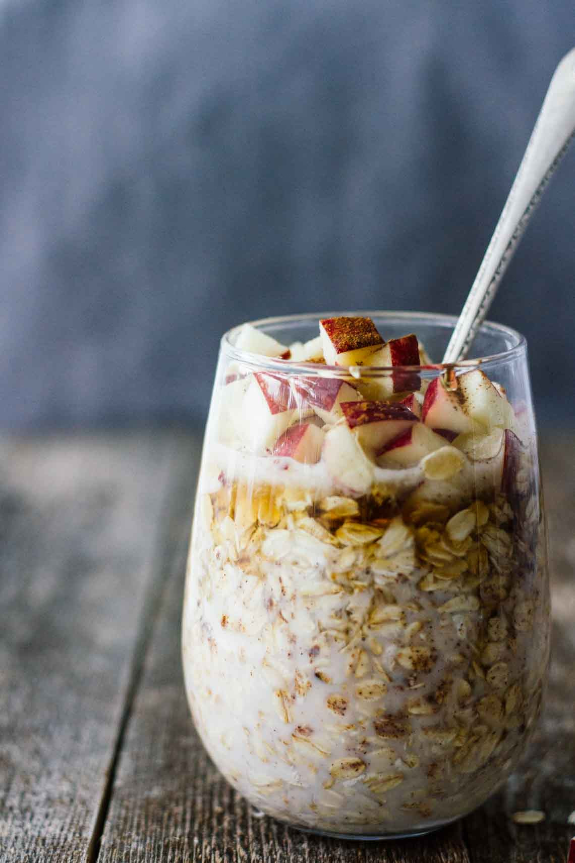 Overnight Oats Healthy
 Apple Cinnamon Overnight Oats VIDEO Jar Lemons