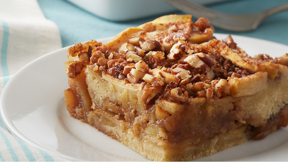 Passover Apple Cake
 Passover Spiced Apple Pecan Cake