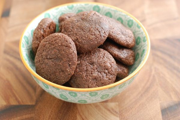 Passover Cookies Recipe
 Chocolate cookies for Passover from NotDerbyPie no matzah