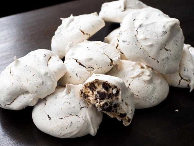 Passover Meringue Cookies
 Hold the Chametz 14 Passover Recipes for a Super Seder