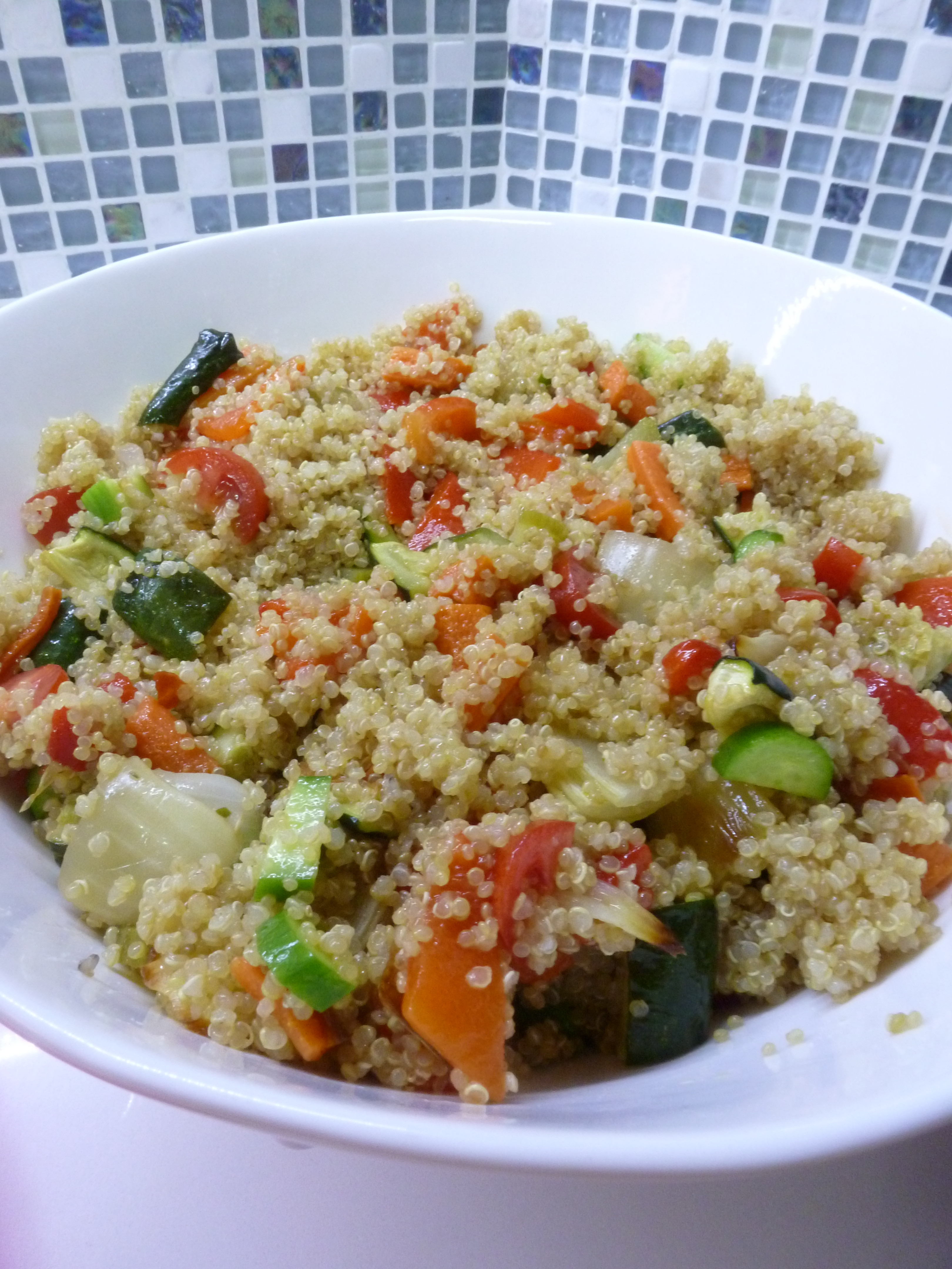 Passover Quinoa Recipe
 Roasted Ve able and Quinoa Salad with Citrus Dressing