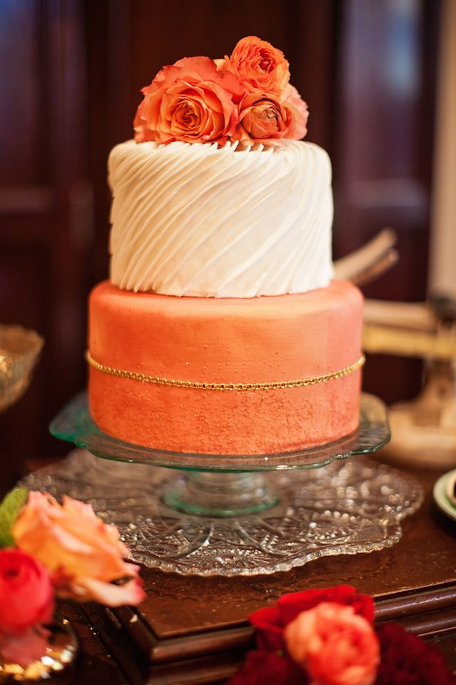 Peach Wedding Cake
 45 Incredible Fall Wedding Cakes that WOW